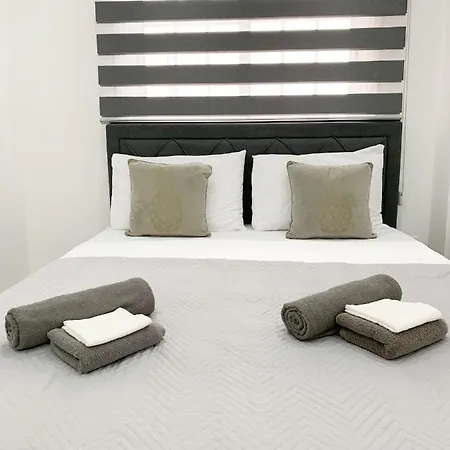 Central Apartament *